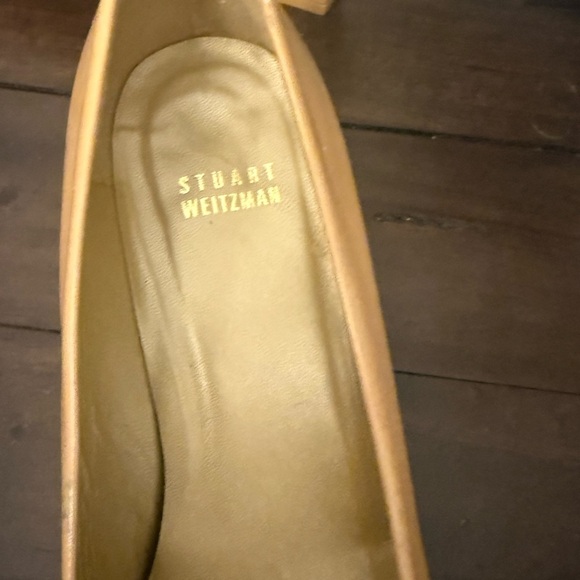 Stuart Weitzman Nude Patent Leather Studded Bow Wedge Pumps – Size 7.5M - Picture 6 of 10